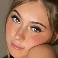 Алексис Хух Голи