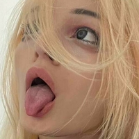 Алис в страната на възрастните Голи