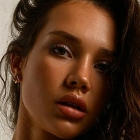 Алина Нойер Голи