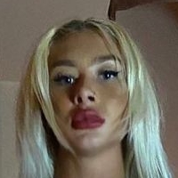 Аликс Смол Голи