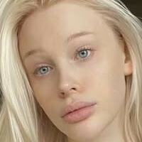 Аврора Мии Голи