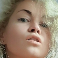 Бела Балерина Голи