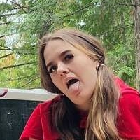 Бела Уудс Голи