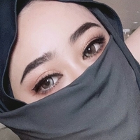 Бъсти Далия Голи