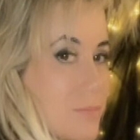 Чарлизеразор Голи