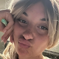 корали.пени Голи