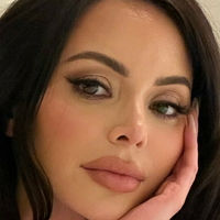 Емелина Адамс Голи