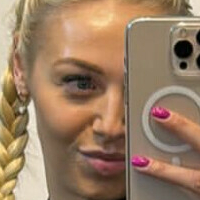 Emily Godsell Голи