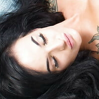 Емили Уейд Голи