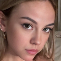 Емили Грейс Голи