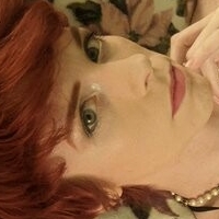 Фей Холоуей Голи