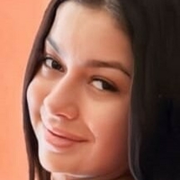 Джулия Херан Голи