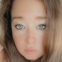 Айви Миа Голи