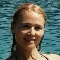 Джуъл Меган Голи