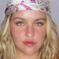 ДжоаннВДХерик Голи