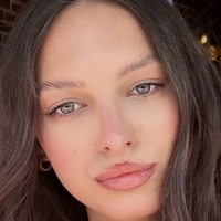 Юлия Естефан Голи