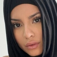 Ливанската кралица Голи