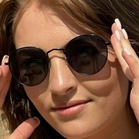 Ли Уепнер Голи