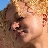 Луиза Гоес Голи