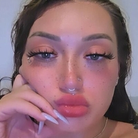 Луксуриъс Ларю Голи