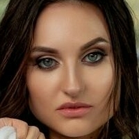 Мелани Павлова Голи