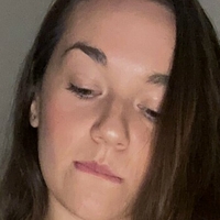 Натали Флорес Голи