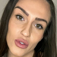 НинаШейрдресър Голи