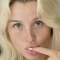 Оливия Кнапек Голи