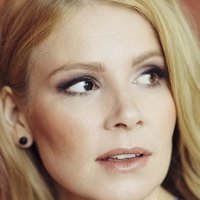 Памела Тола Голи