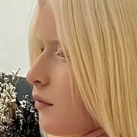 Сноу Уайт Емма Голи