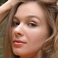 Стефани К Голи