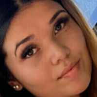 Тинаше Еси Голи