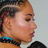 WWE Лола Вайс Голи