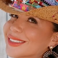 Йои Елена Медина Голи