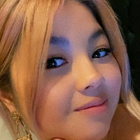yoitsvivian Голи