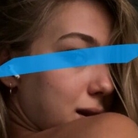 Златочкаден Голи